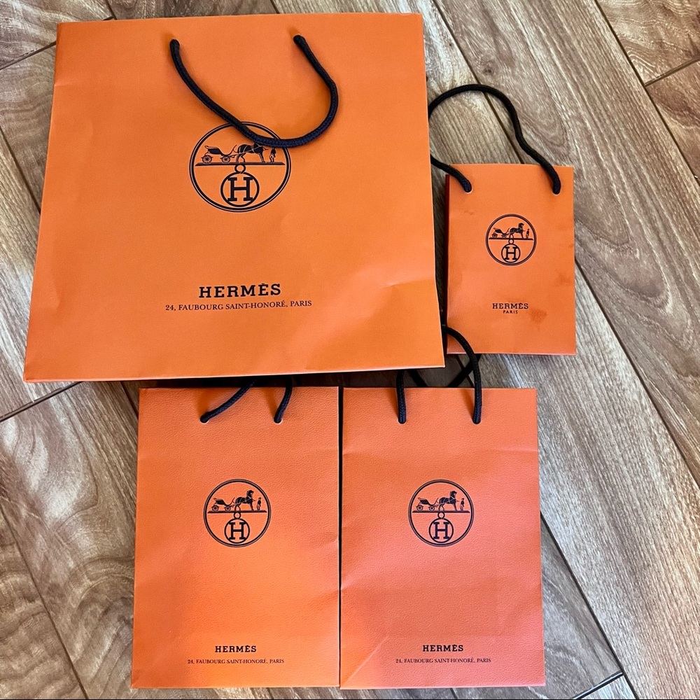 Hermes shopping bags set.